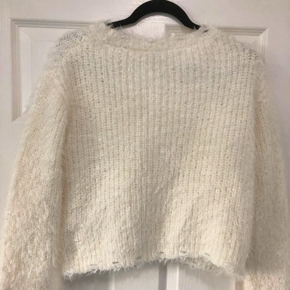 Love By Design Women Fuzzy Sweater, White, Size M